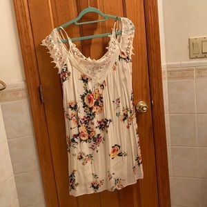 Flowy floral dress with POCKETS